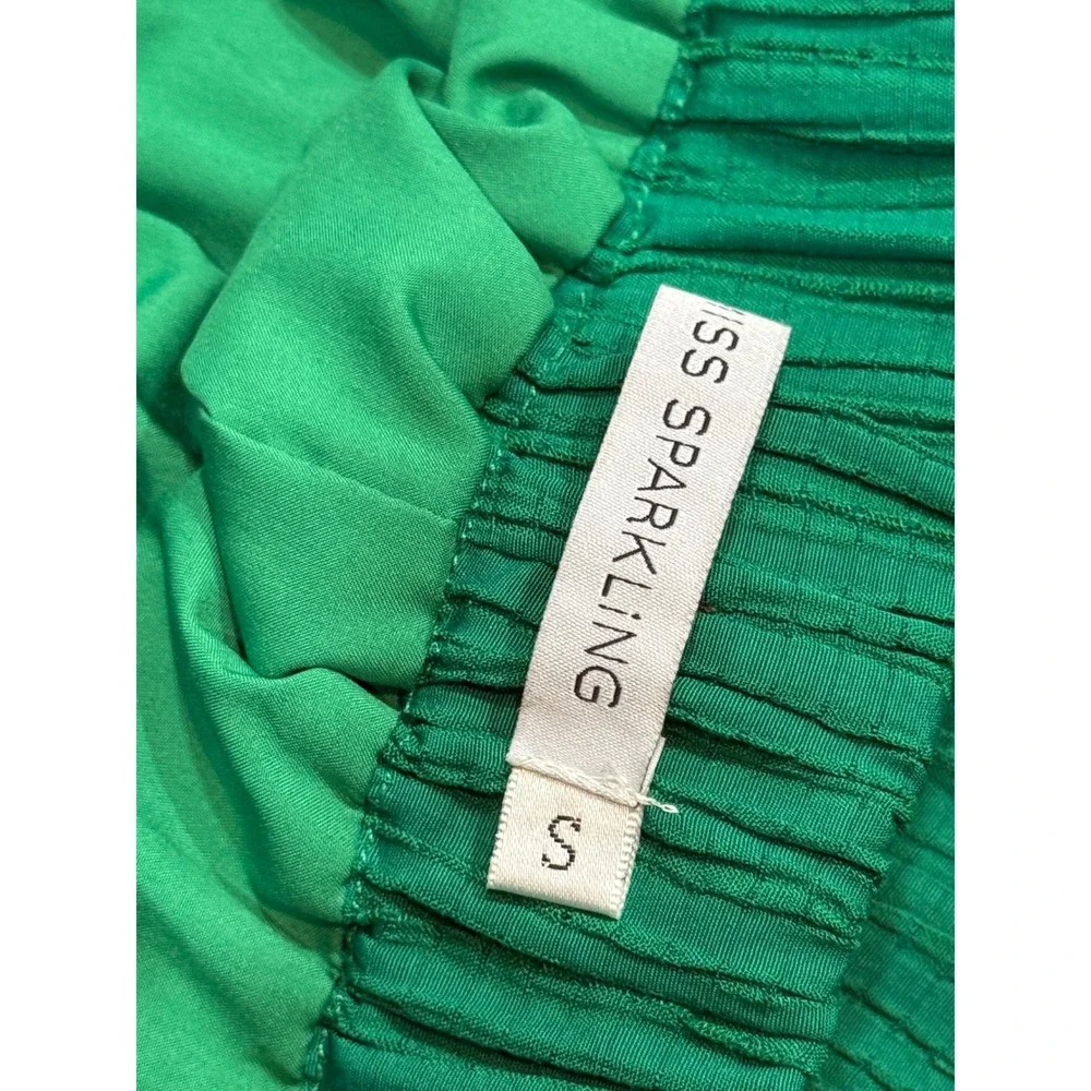 NWOT!Miss Sparkling Green 2 Piece Set Button Down‎ Shirt and Shorts Small